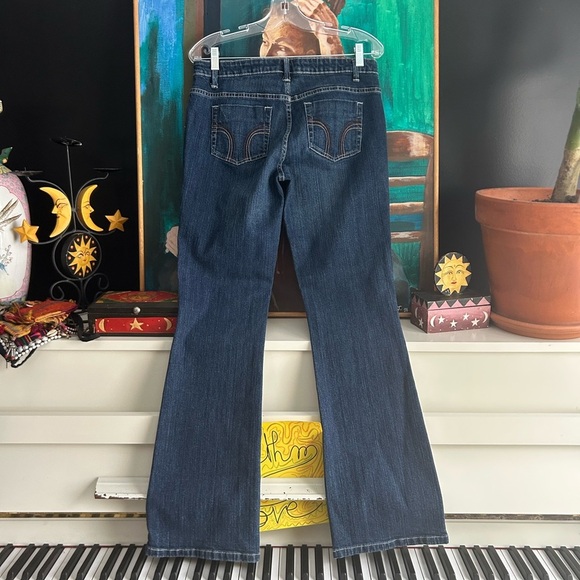 Classic Indigo Flare Jeans 30/REG - Picture 5 of 10